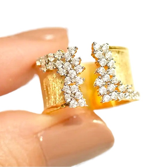 Jewelry - 18K GOLD-PLATED SPARKLE ALLURE CZ CRYSTAL CUFF RING (ADJUSTABLE)